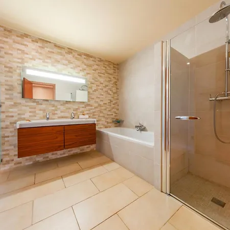 Bliss - Piscina Aquecivel E Jacuzzi Embutido Em Villa *